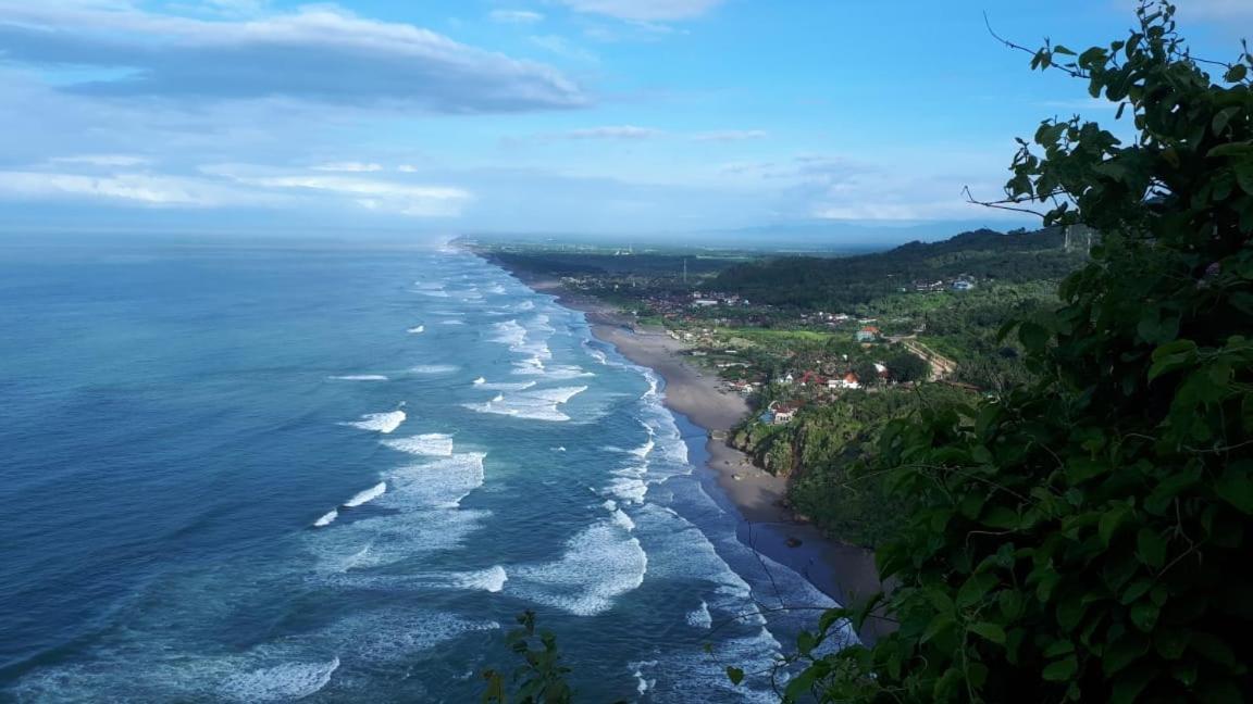 Edge Resort, Yogyakarta Parangtritis Exterior foto